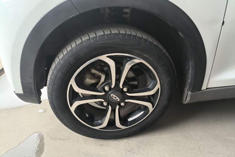 Used Chery QQ Little Ant 2021 150 000 Yuan "Ant Fan" Edition New Ant Xuan Version Lithium-NMC Battery Left Front Wheel Hub