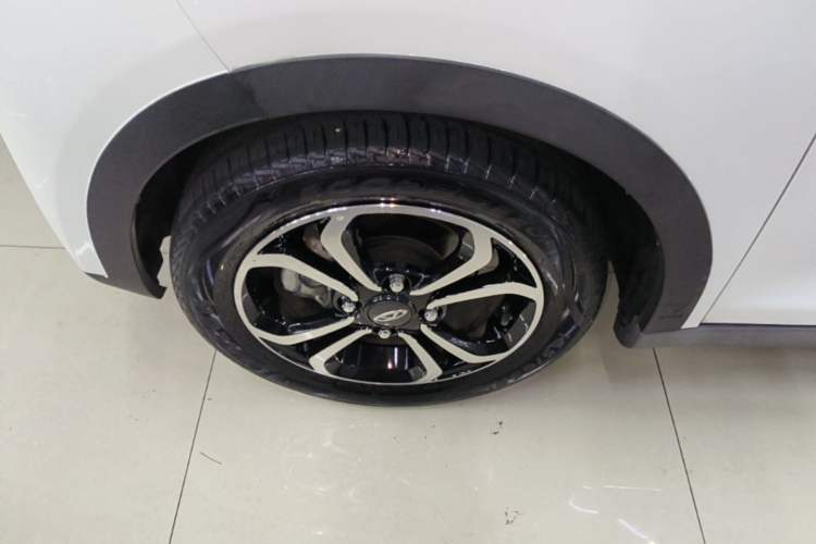 Used Chery QQ Little Ant 2021 150 000 Yuan Ant Fan Edition New Ant Cool Version Lithium Iron Phosphate Left Front Wheel Hub