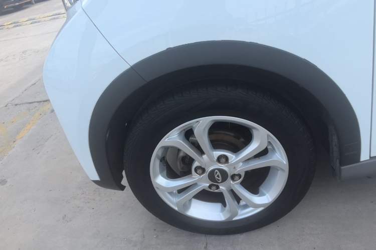 Used Chery QQ Little Ant 2021 150 000 Yuan Ant Fan Edition Ant Cool Version Lithium Iron Phosphate Left Front Wheel Hub