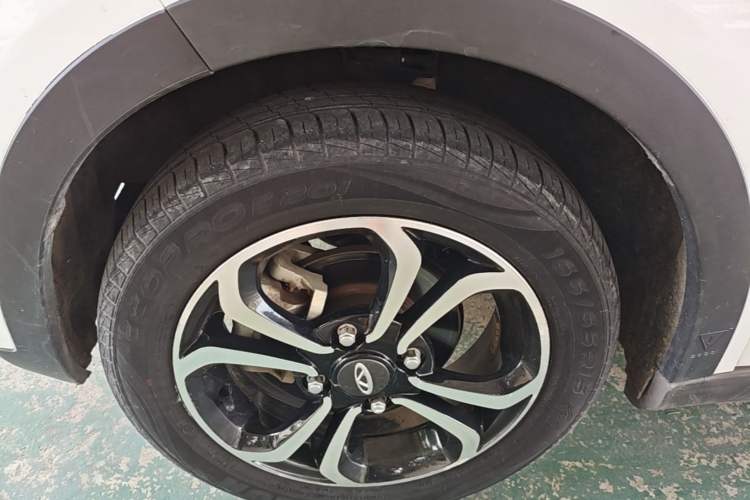 Used Chery QQ Little Ant 2021 150 000 Yuan "Ant Fan" Edition New Ant Cool Version Lithium-Ion Battery Left Front Wheel Hub