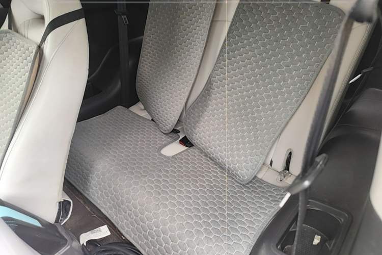 Used Chery QQ Little Ant 2021 200 000-Yuan Ant Fan Edition Talent Version NMC Battery 301 km Left Rear Seat