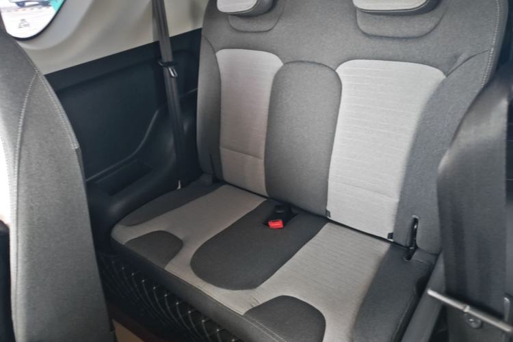Used Chery QQ Little Ant 2021 150 000 Yuan "Ant Fan" Edition New Ant Cool Version Lithium-Ion Battery Left Rear Seat