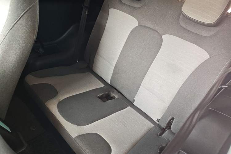 Used Chery QQ Little Ant 2021 150 000 Yuan "Ant Fan" Edition New Ant Cool Version Lithium-Ion Battery Left Rear Seat