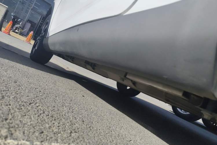Used Chery QQ Little Ant 2021 150 000 Yuan Ant Fan Edition Ant Trend Version Lithium Iron Phosphate Left Side Sill