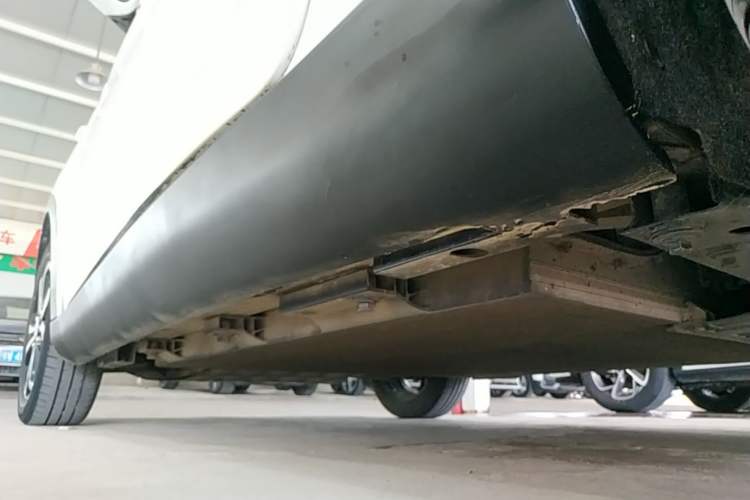 Used Chery QQ Little Ant 2021 150 000 Yuan Ant Fan Edition Ant Trend Version Lithium Iron Phosphate Left Side Sill