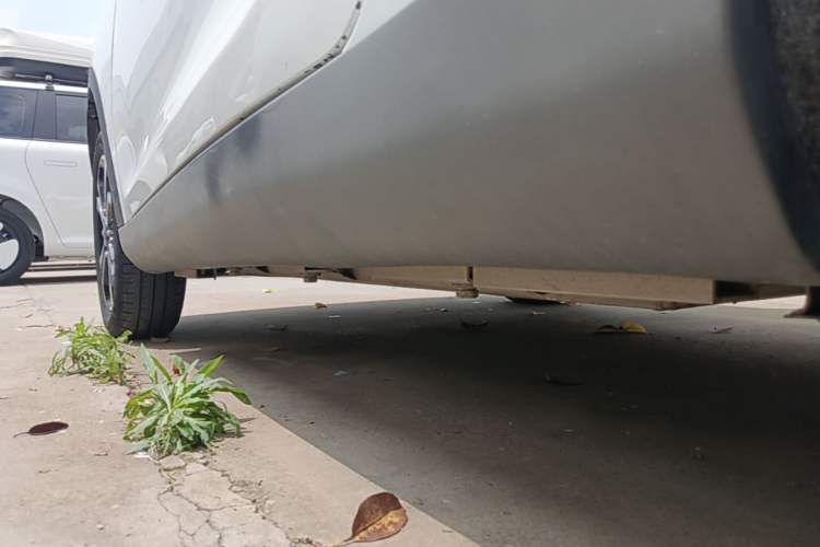 Used Chery QQ Little Ant 2021 200 000-Yuan Ant Fan Edition Energized Version Lithium Iron Phosphate 301 km Left Side Sill