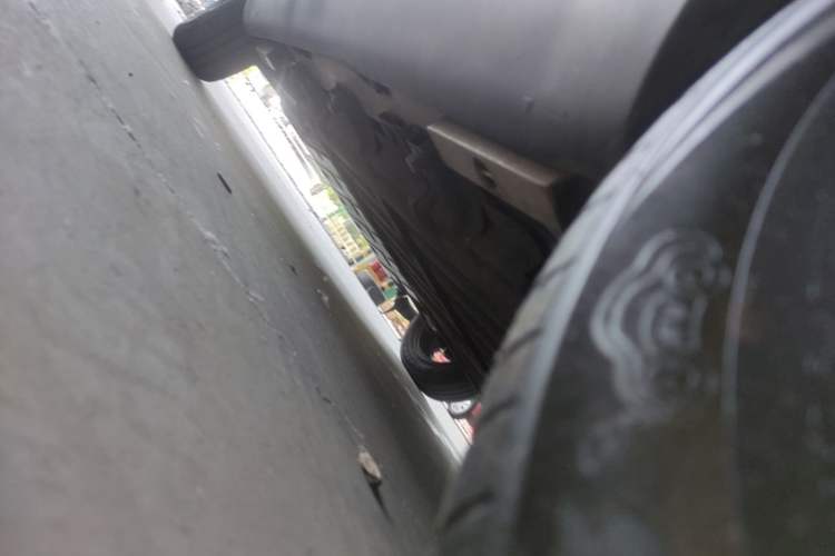 Used Chery QQ Little Ant 2021 200 000 Yuan Ant Fan Edition Energized Version NMC Lithium Battery 408 km Left Side Sill