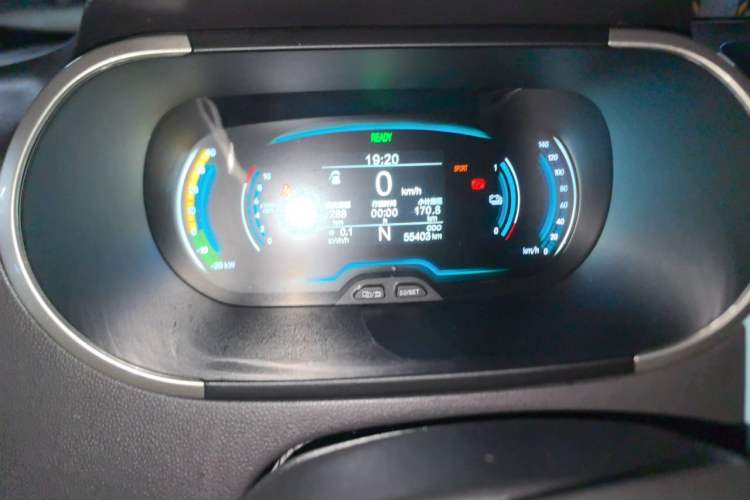 Used Chery QQ Little Ant 2021 150 000 Yuan Ant Fan Edition New Ant Cool Version Lithium Iron Phosphate Odometer Close Up