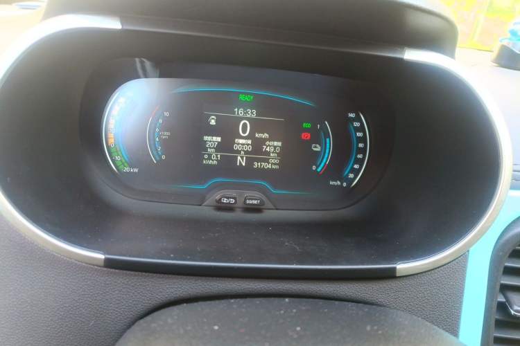 Used Chery QQ Little Ant 2021 150 000 Yuan Ant Fan Edition New Ant Xuan Version Lithium Iron Phosphate Odometer Close Up