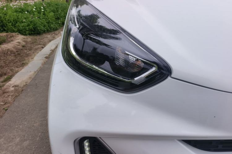 Used Chery QQ Little Ant 2021 150 000 Yuan Ant Fan Edition Ant Trend Version Lithium-Ion Battery Right Front Headlight
