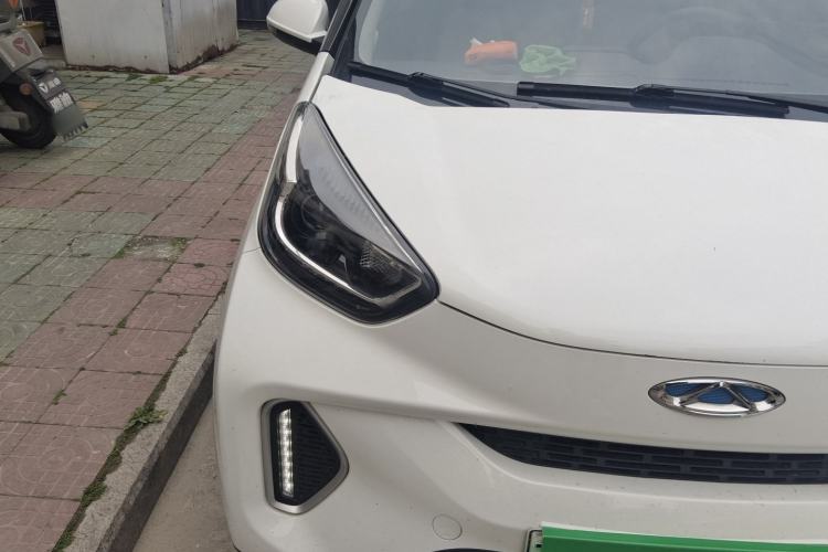Used Chery QQ Little Ant 2021 150 000 Yuan "Ant Fan" Edition New Ant Xuan Version Lithium-NMC Battery Right Front Headlight