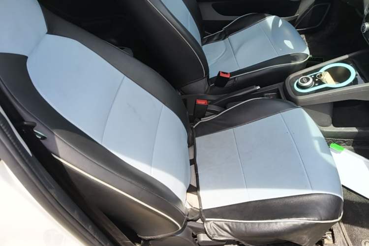 Used Chery QQ Little Ant 2021 150 000 Yuan Ant Fan Edition Ant Trend Version Lithium-Ion Battery Right Front Seat