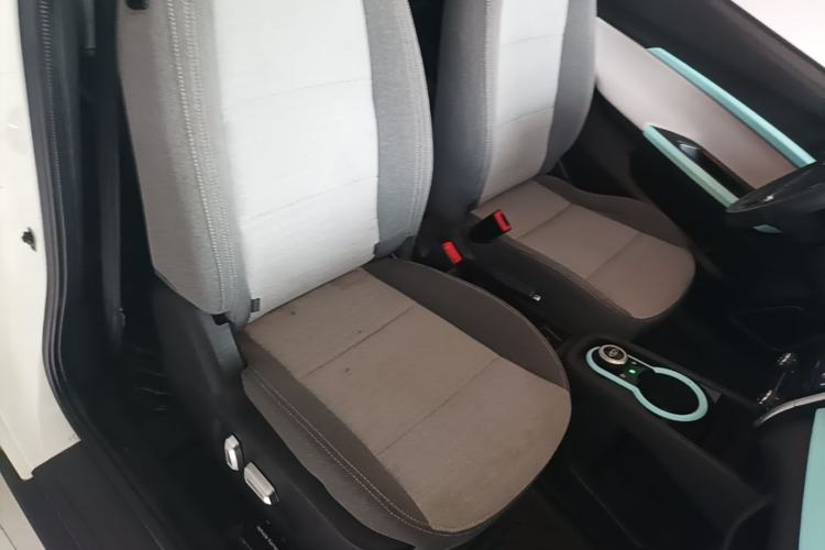 Used Chery QQ Little Ant 2021 150 000 Yuan "Ant Fan" Edition New Ant Xuan Version Lithium-NMC Battery Right Front Seat