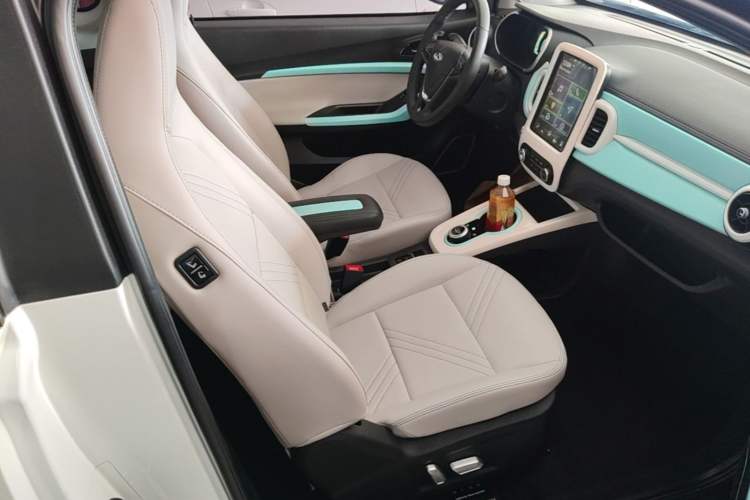 Used Chery QQ Little Ant 2021 200 000 Yuan Ant Fan Edition Energized Version NMC Lithium Battery 408 km Right Front Seat