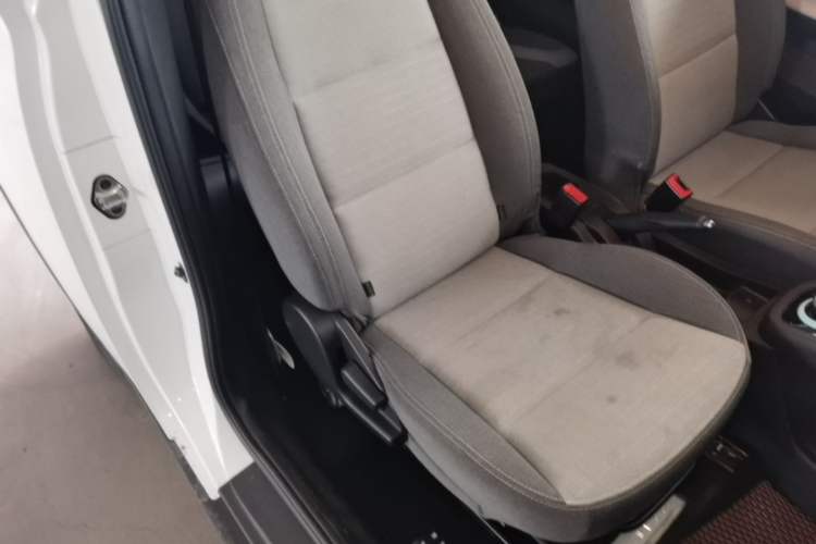 Used Chery QQ Little Ant 2021 150 000 Yuan Ant Fan Edition Ant Trend Version Lithium-Ion Battery Right Front Seat