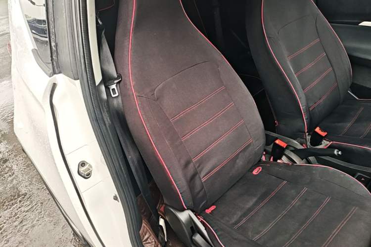 Used Chery QQ Little Ant 2021 200 000-Yuan Ant Fan Edition Energetic Version NMC Lithium Battery 301 km Right Front Seat