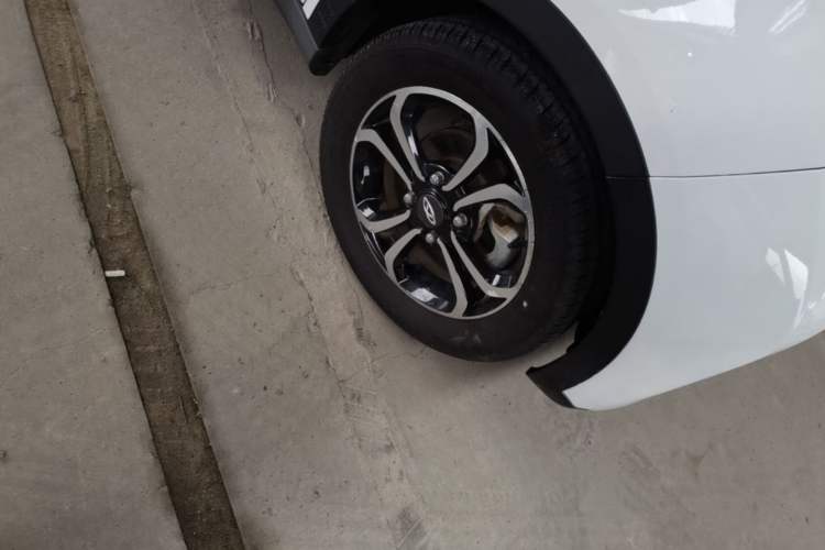 Used Chery QQ Little Ant 2021 150 000 Yuan Ant Fan Edition Ant Stylish Version Lithium Iron Phosphate Right Front Wheel Hub