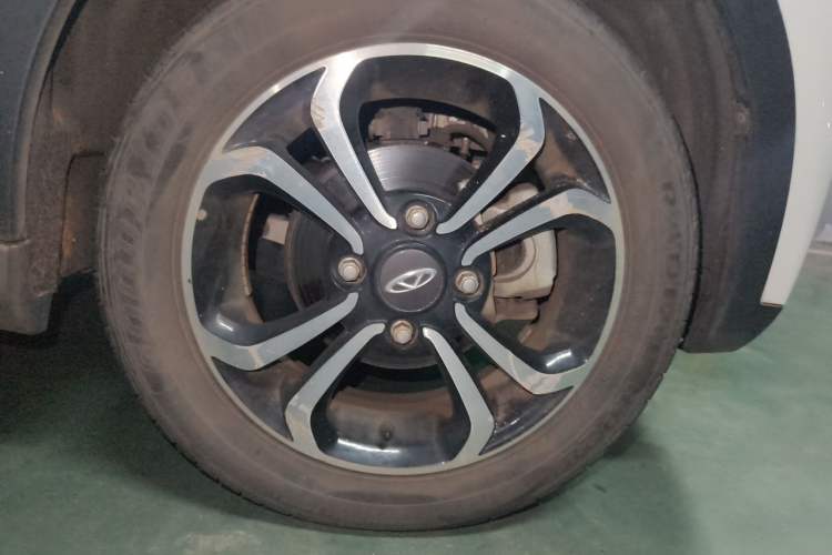 Used Chery QQ Little Ant 2021 150 000 Yuan Ant Fan Edition New Ant Cool Version Lithium Iron Phosphate Right Front Wheel Hub