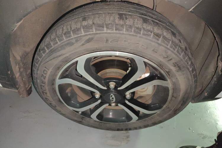 Used Chery QQ Little Ant 2021 150 000 Yuan Ant Fan Edition New Ant Cool Version Lithium Iron Phosphate Right Front Wheel Hub