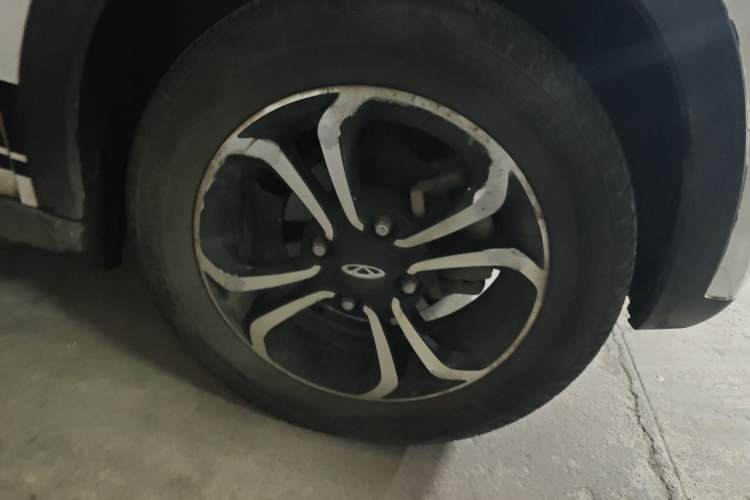 Used Chery QQ Little Ant 2021 200 000-Yuan Ant Fan Edition Oxygen Version Lithium-Ion Battery 301 km Right Front Wheel Hub