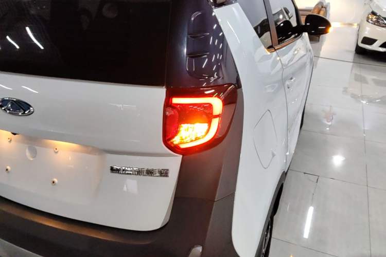Used Chery QQ Little Ant 2021 150 000 Yuan Ant Fan Edition Ant Stylish Version Lithium Iron Phosphate Right Rear Taillight
