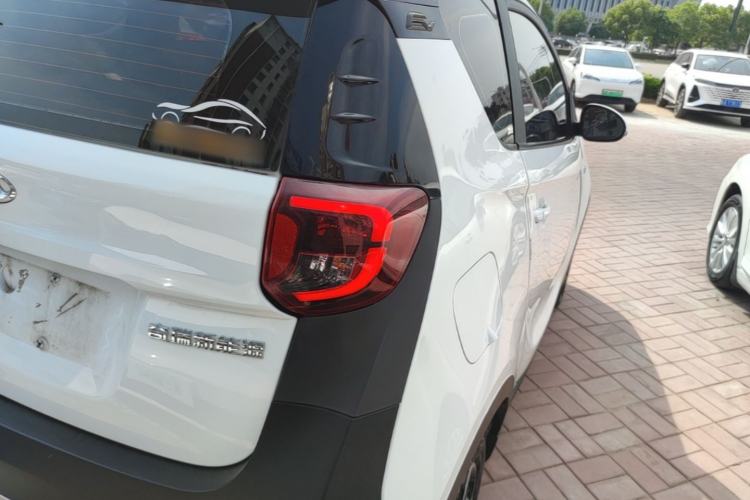 Used Chery QQ Little Ant 2021 200 000-Yuan Ant Fan Edition Oxygen Version Lithium Iron Phosphate 301 km Right Rear Taillight