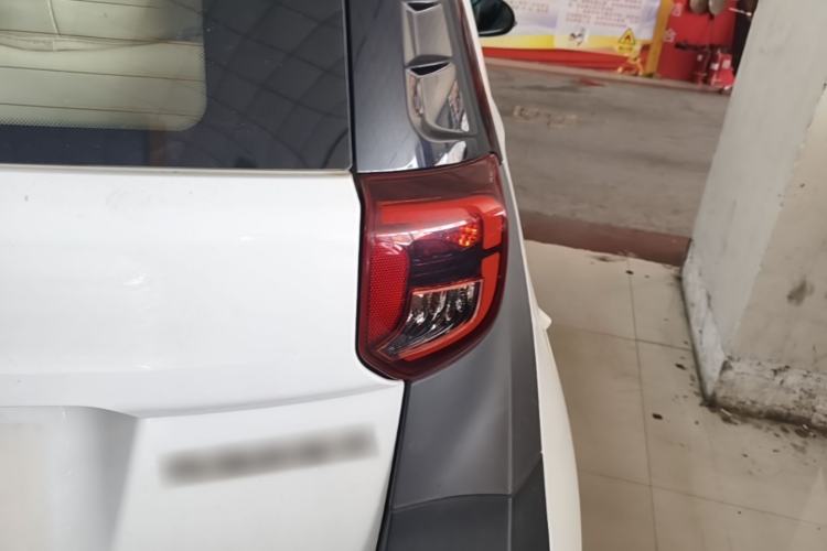 Used Chery QQ Little Ant 2021 150 000 Yuan Ant Fan Edition Ant Stylish Version Lithium-Ion Battery Right Rear Taillight