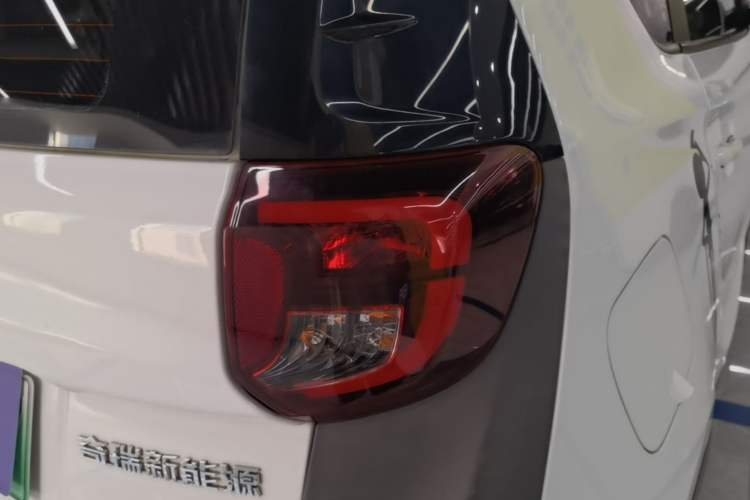 Used Chery QQ Little Ant 2021 150 000 Yuan Ant Fan Edition New Ant Cool Version Lithium Iron Phosphate Right Rear Taillight