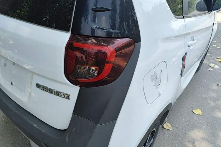 Used Chery QQ Little Ant 2021 150 000 Yuan "Ant Fan" Edition New Ant Cool Version Lithium-Ion Battery Right Rear Taillight