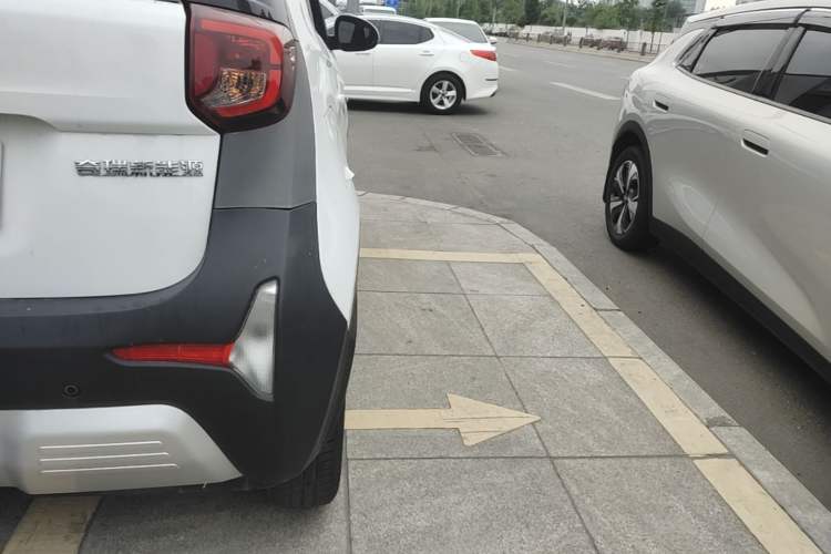 Used Chery QQ Little Ant 2021 150 000 Yuan Ant Fan Edition Ant Stylish Version Lithium-Ion Battery Right Rear Taillight