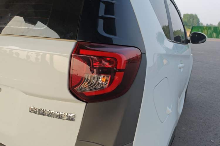 Used Chery QQ Little Ant 2021 150 000 Yuan Ant Fan Edition New Ant Cool Version Lithium Iron Phosphate Right Rear Taillight