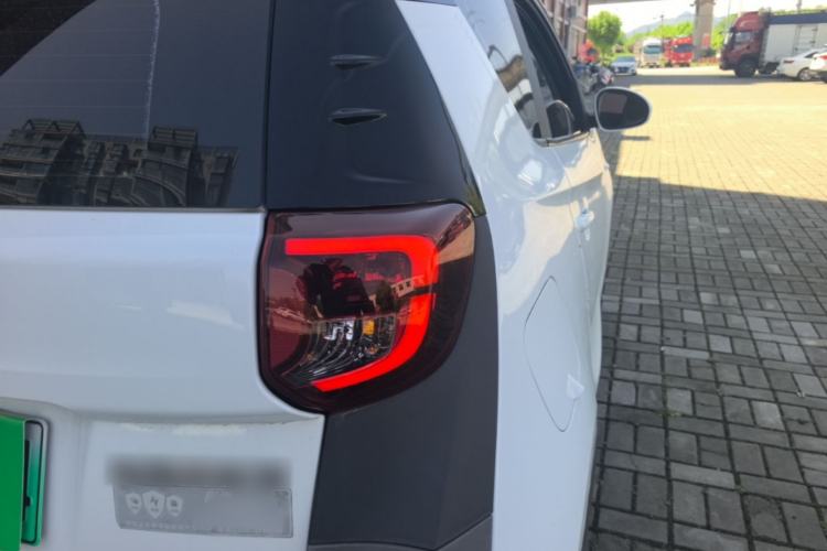 Used Chery QQ Little Ant 2021 200 000-Yuan Ant Fan Edition Energized Version Lithium Iron Phosphate 301 km Right Rear Taillight