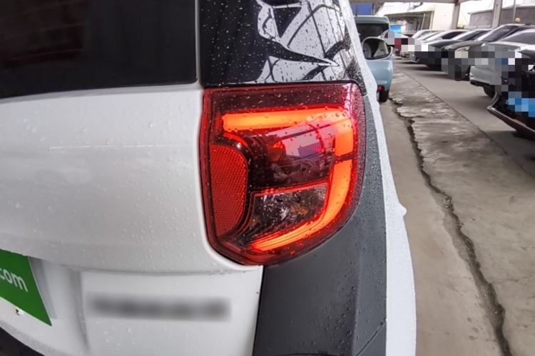 Used Chery QQ Little Ant 2021 200 000-Yuan Ant Fan Edition Talent Version Lithium Iron Phosphate 301 km Right Rear Taillight