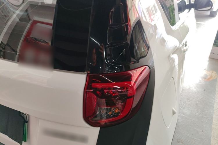 Used Chery QQ Little Ant 2021 200 000 Yuan Ant Fan Edition Energized Version NMC Lithium Battery 408 km Right Rear Taillight