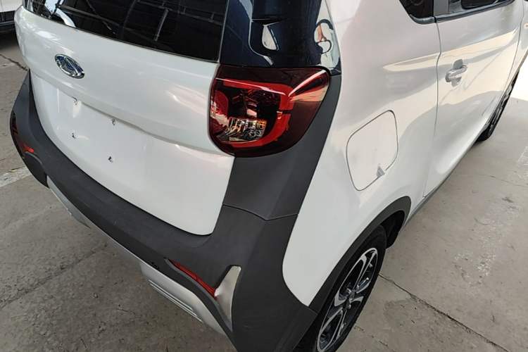 Used Chery QQ Little Ant 2021 150 000 Yuan "Ant Fan" Edition Ant Cool Version with Ternary Lithium Right Rear Taillight