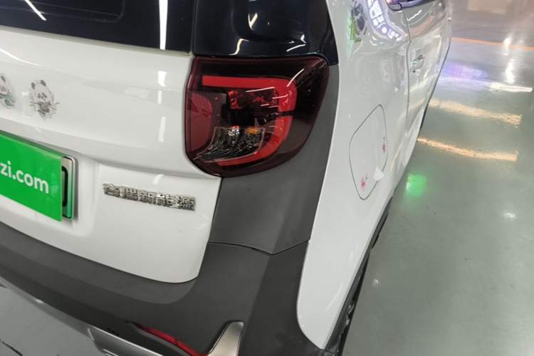 Used Chery QQ Little Ant 2021 150 000 Yuan "Ant Fan" Edition New Ant Cool Version Lithium-Ion Battery Right Rear Taillight