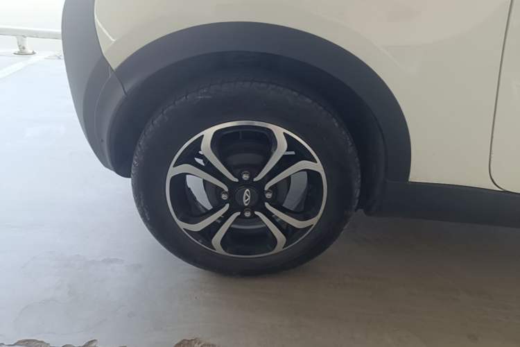 Used Chery QQ Little Ant 2021 Revised Version 150 000 Yuan Ant Fan Edition New Ant Cool Edition Lithium Iron Phosphate Right Rear Wheel Hub