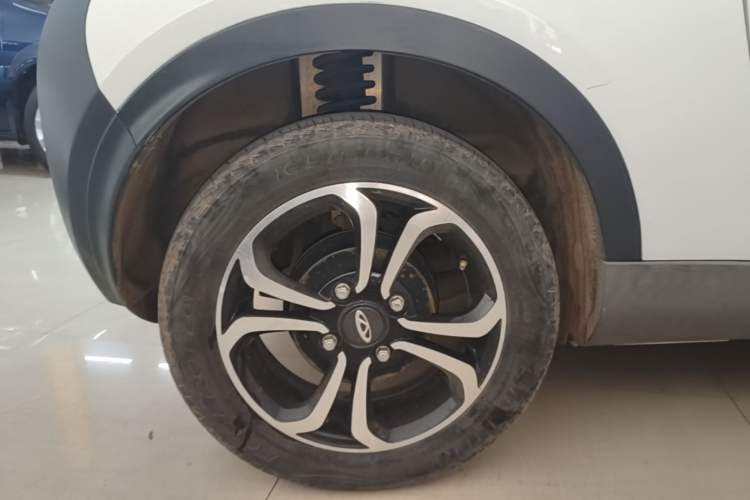 Used Chery QQ Little Ant 2021 150 000 Yuan Ant Fan Edition Ant Stylish Version Lithium-Ion Battery Right Rear Wheel Hub