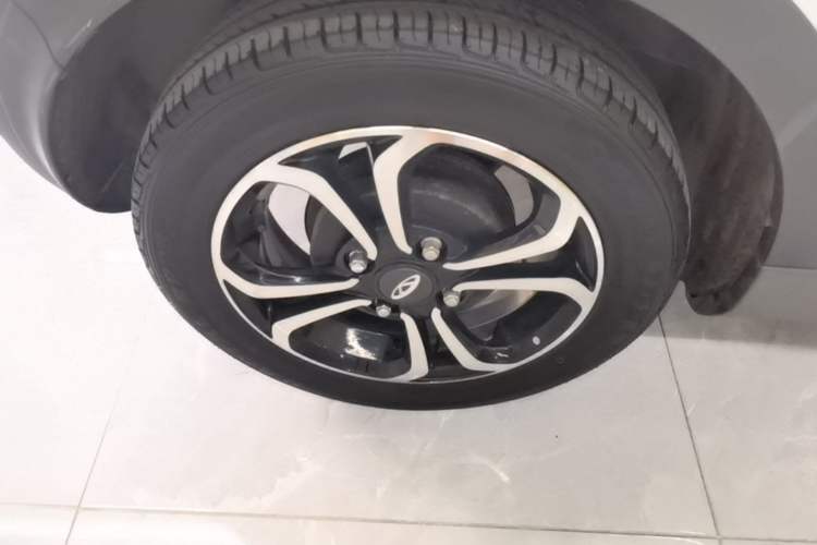 Used Chery QQ Little Ant 2021 150 000 Yuan Ant Fan Edition New Ant Cool Version Lithium Iron Phosphate Right Rear Wheel Hub