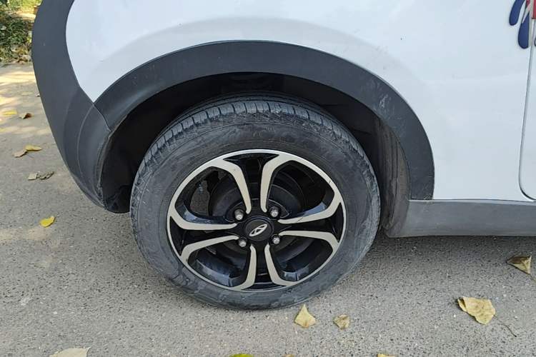 Used Chery QQ Little Ant 2021 150 000 Yuan "Ant Fan" Edition New Ant Cool Version Lithium-Ion Battery Right Rear Wheel Hub
