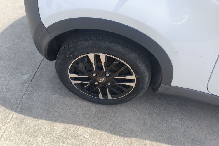 Used Chery QQ Little Ant 2021 150 000 Yuan Ant Fan Edition Ant Trend Version Lithium-Ion Battery Right Rear Wheel Hub