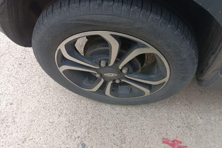 Used Chery QQ Little Ant 2021 200 000-Yuan Ant Fan Edition Talent Version NMC Battery 301 km Right Rear Wheel Hub
