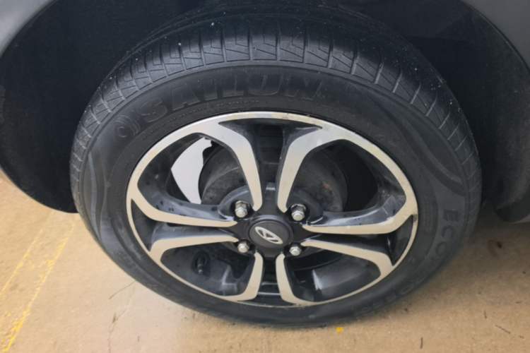 Used Chery QQ Little Ant 2021 150 000 Yuan Ant Fan Edition Ant Trend Version Lithium-Ion Battery Right Rear Wheel Hub