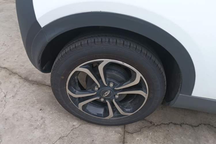 Used Chery QQ Little Ant 2021 150 000 Yuan "Ant Fan" Edition New Ant Xuan Version Lithium-NMC Battery Right Rear Wheel Hub