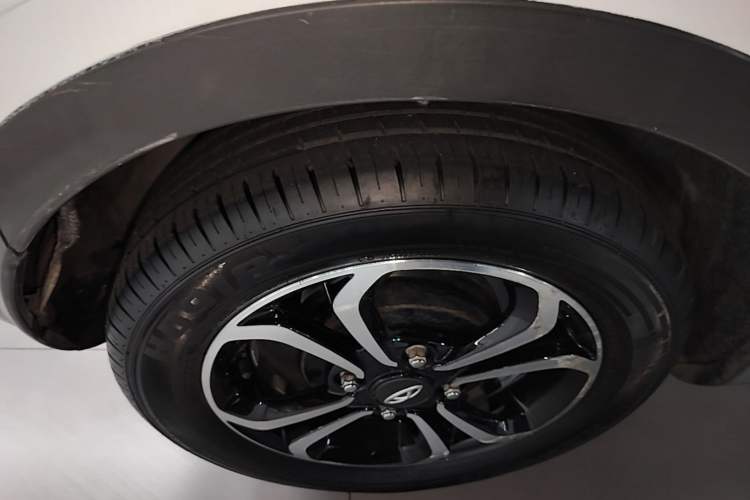 Used Chery QQ Little Ant 2021 150 000 Yuan Ant Fan Edition Ant Stylish Version Lithium-Ion Battery Right Rear Wheel Hub