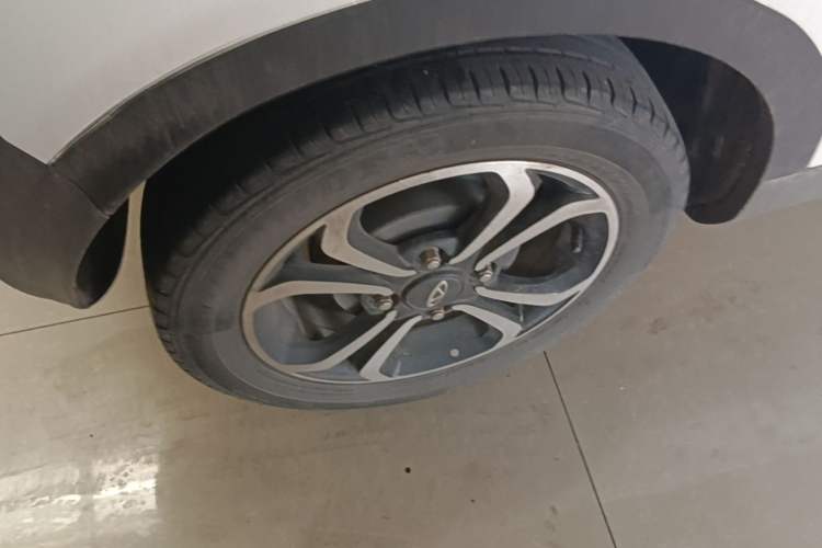 Used Chery QQ Little Ant 2021 150 000 Yuan Ant Fan Edition Ant Trend Version Lithium-Ion Battery Right Rear Wheel Hub