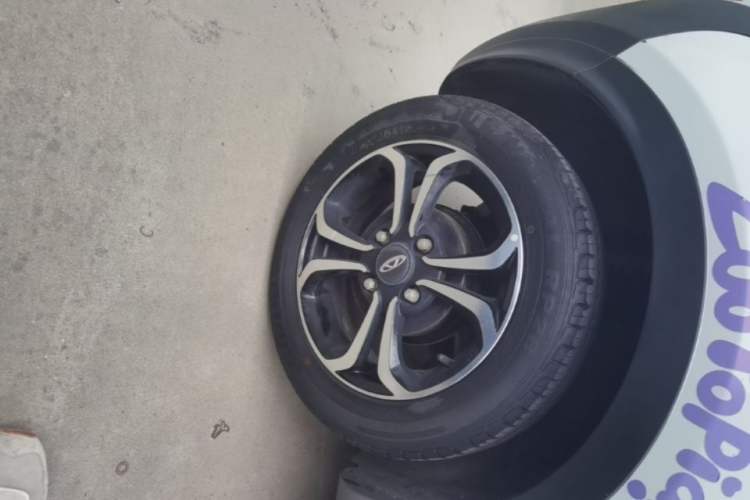 Used Chery QQ Little Ant 2021 150 000 Yuan Ant Fan Edition Ant Cool Version Lithium Iron Phosphate Right Rear Wheel Hub
