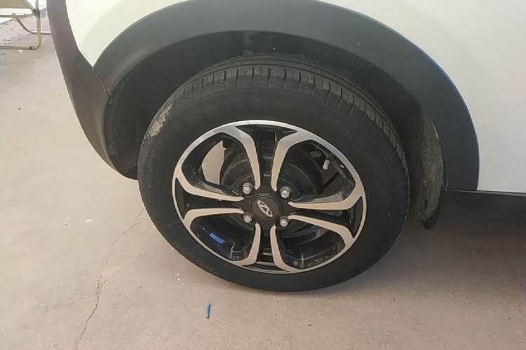 Used Chery QQ Little Ant 2021 150 000 Yuan Ant Fan Edition Ant Trend Version Lithium-Ion Battery Right Rear Wheel Hub