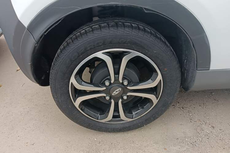Used Chery QQ Little Ant 2021 150 000 Yuan Ant Fan Edition Ant Stylish Version Lithium-Ion Battery Right Rear Wheel Hub