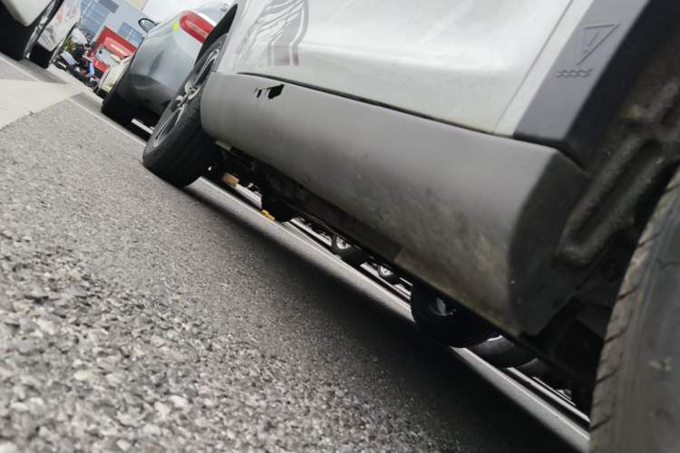 Used Chery QQ Little Ant 2021 200 000 Yuan "Ant Fan" Edition Energized Version NMC Lithium Battery 301 km Right Side Sill